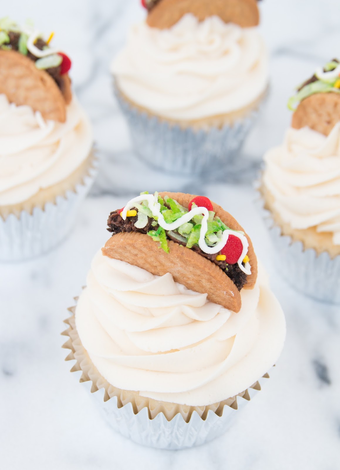 Taco Cupcakes Perfect for Cinco de Mayo! Yummy Taco Cupcakes!