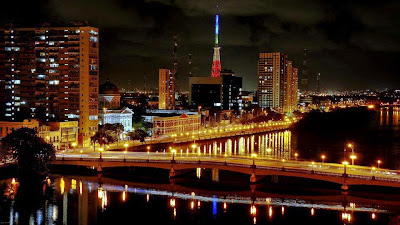 Recife a noite Imagem relacionada