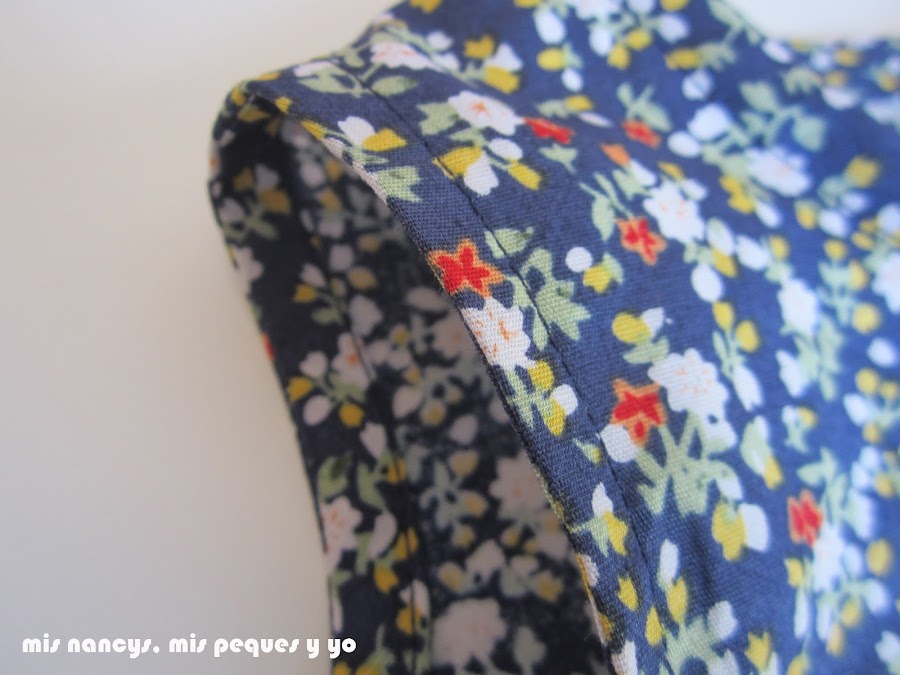 mis nancys, mis peques y yo, tutorial blusa sin mangas niña (patrón gratis), blusa terminada detalle mangas