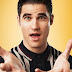 Você assistia? Galã de “Glee” posta foto como veio ao mundo e causa alvoroço nos fãs