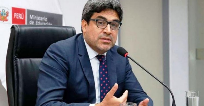 Ministro de Educación deberá informar hoy al Congreso de la República, sobre cancelación de la compra de más de un millón de tabletas para escolares y el plan de contingencia Ministro de Educación deberá informar hoy al Congreso de la República, sobre cancelación de la compra de más de un millón de tabletas para escolares y el plan de contingencia