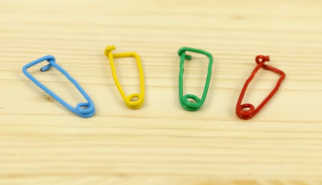Peniti dari Paper Clips Buat peniti dari paper clips