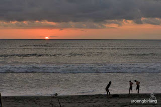 pantai batubelig kerobokan bali