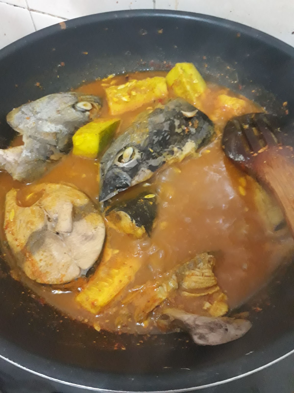 Norhidana: Resepi gulai kuning ikan aye @tongkol