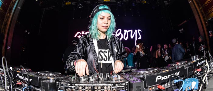 ULTRA JAPANでプレイした緑髪の女性DJ・MIJA(ミーハ)人気曲おすすめ