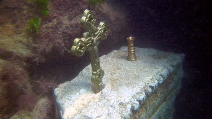 إكتشاف كنيسة عمرها أكثر من 1600 سنة وُجدت تحت المياه