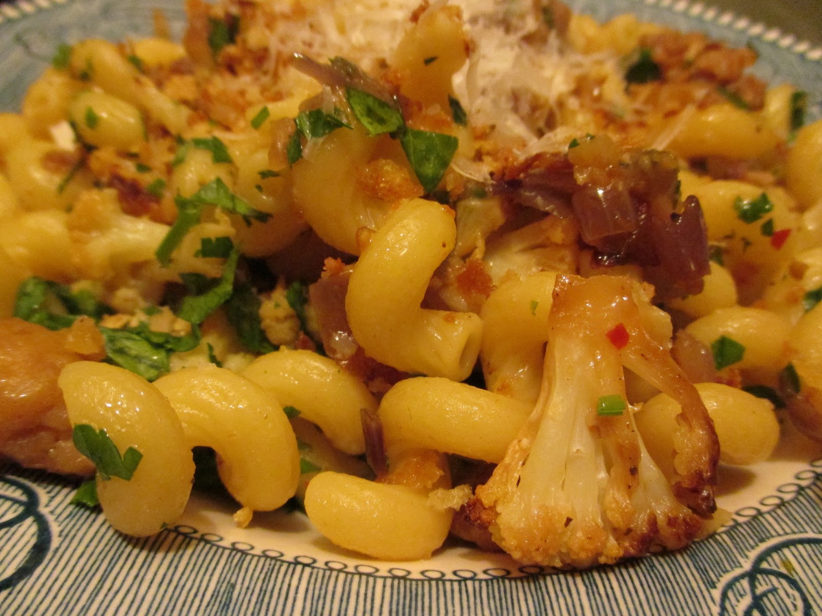 Bookcook PASTA WITH ROASTED CAULIFLOWER AND SAUSAGE