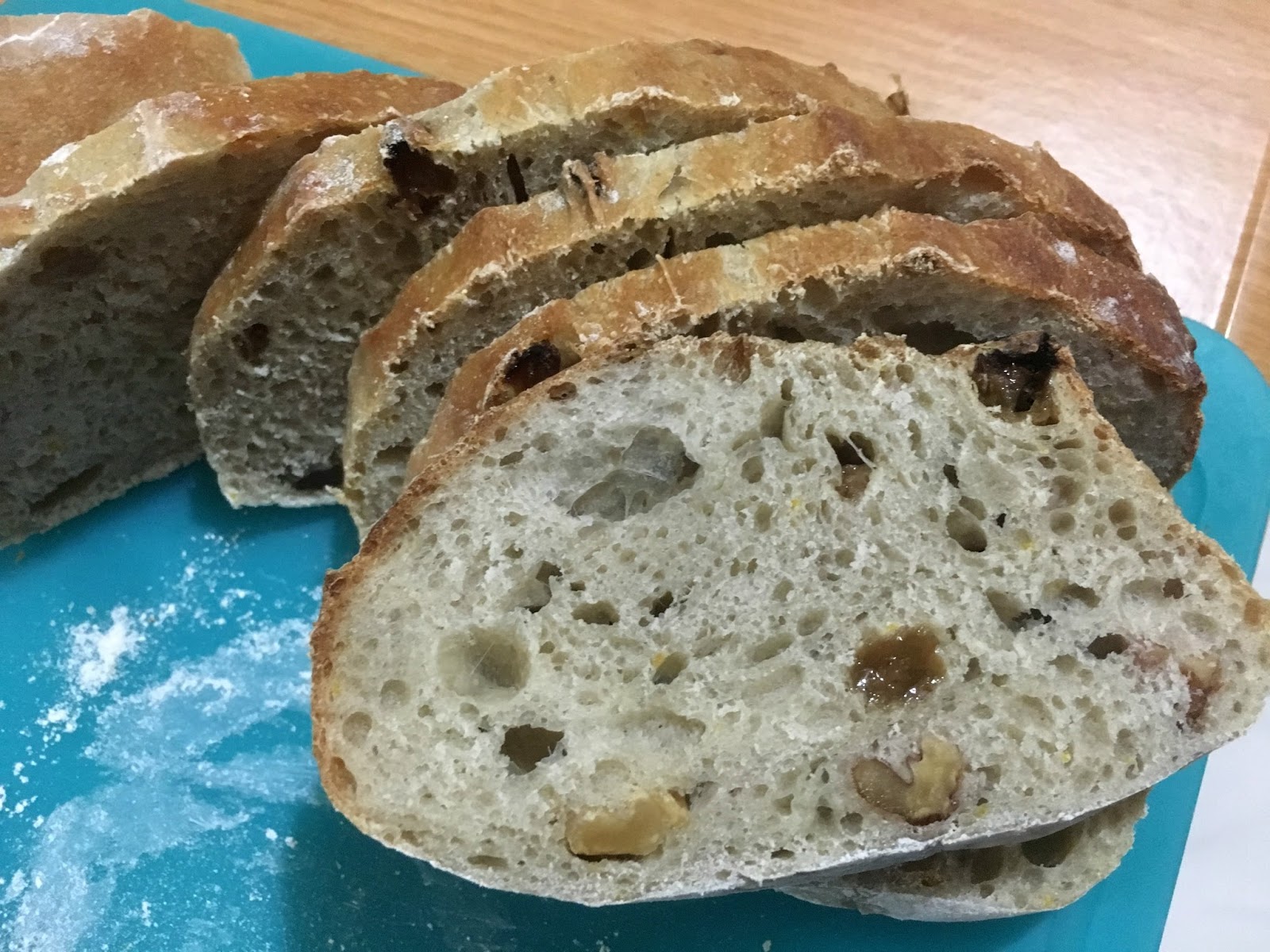Пшенично ржаной на кефире. Хлеб на кефире. Кефир и ржаной хлеб. Бездрожжевой хлеб. Диетический хлеб.