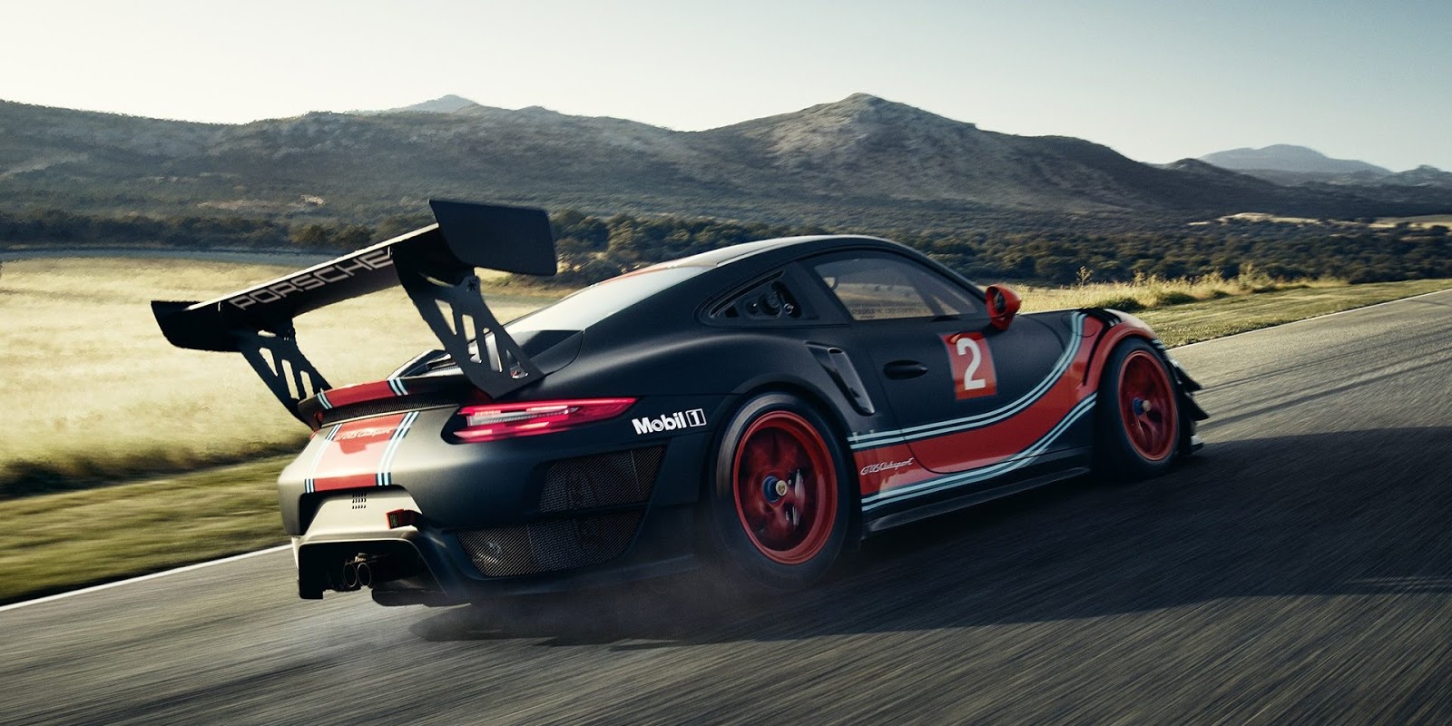 [update video]Porsche 911 GT2 RS Clubsport apresentado | Quatro rodas e