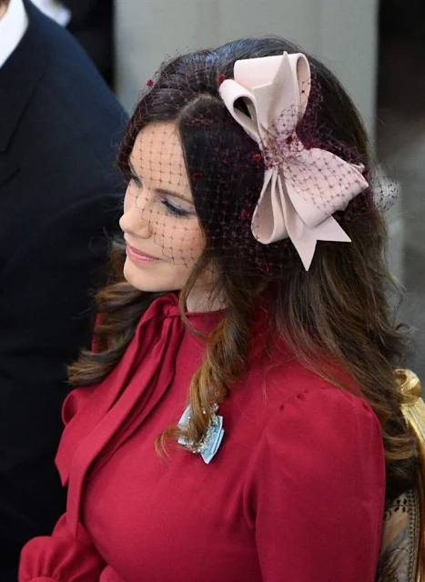 Princess Sofia wore Gucci Silk Crepe Dress and Rizzo Azelia Suede Pumps
