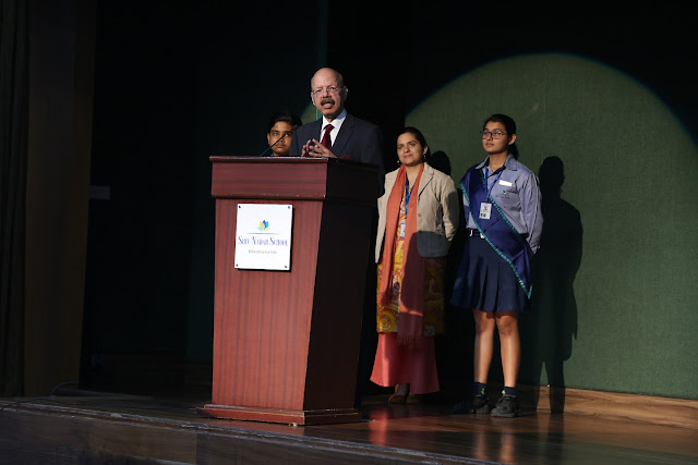 Hon’ble Chief Election Commissioner of India, Dr. Nasim Zaidi interacts with students at the Shiv Nadar School Noida Hon’ble Chief Election Commissioner of India, Dr. Nasim Zaidi interacts with students at the Shiv Nadar School Noida