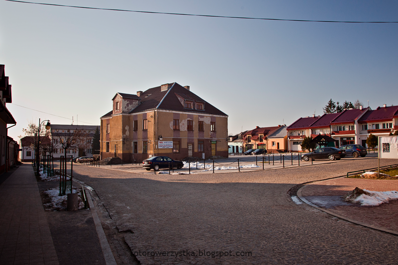 Szydłów, rynek, ratusz, świętokrzyskie 