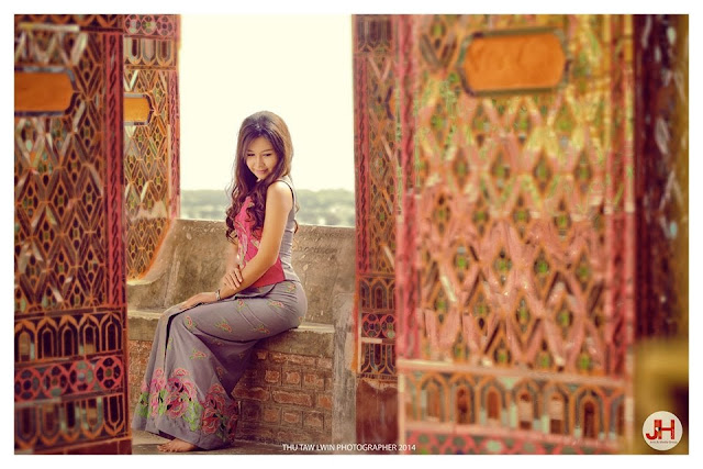 Beauty of Myanmar Girl  Chan Moe Lay with Myanmar Dress