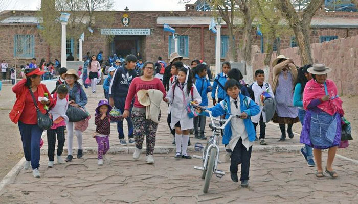 Estudiantes de La Quiaca que viven en Villazón no pueden pasar la frontera por las restricciones del coronavirus