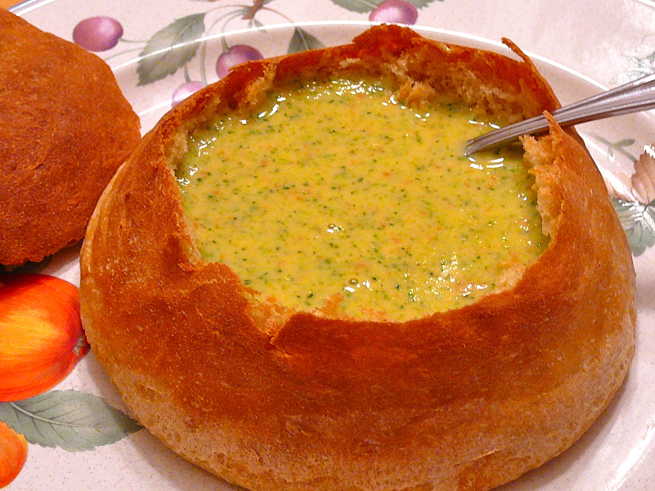 Happy Dinners Broccoli Cheese Soup in Bread Bowls