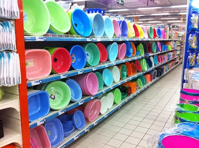 Chinese bin store aisles