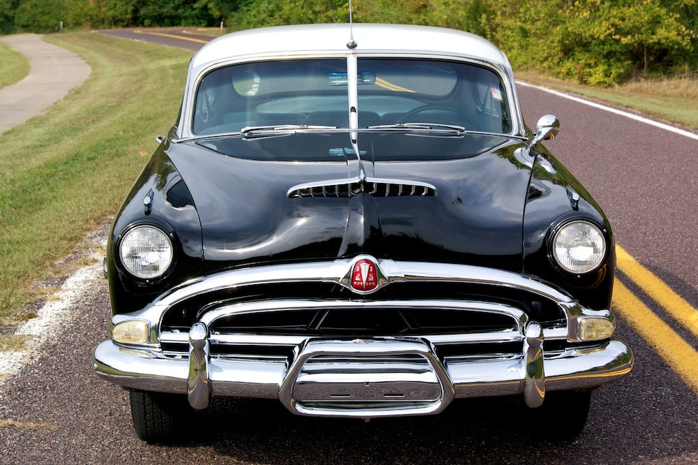 Машина Hudson Hornet