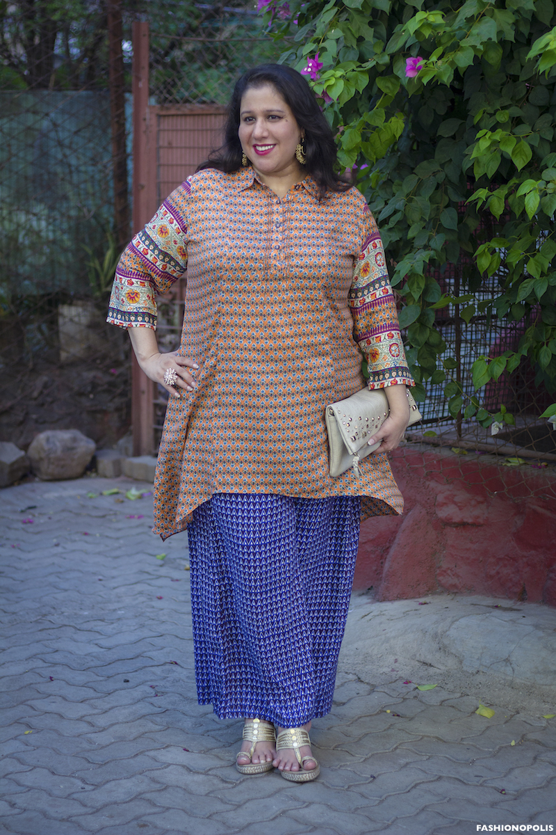 Plus size Salwar Kameez, Kurti, Indian tunic, Churidar Kurta, Sharara, Lehnga Plus Size Ethnic Fashion. Utsav Fashion offers the largest collection of fashionable ethnic wear options from India that fit and flatter individual body types. Our Plus Size collection for women includes customized fits in Blouses, Salwar Suits, Lehenga Cholis, Dresses and much more in sizes up to