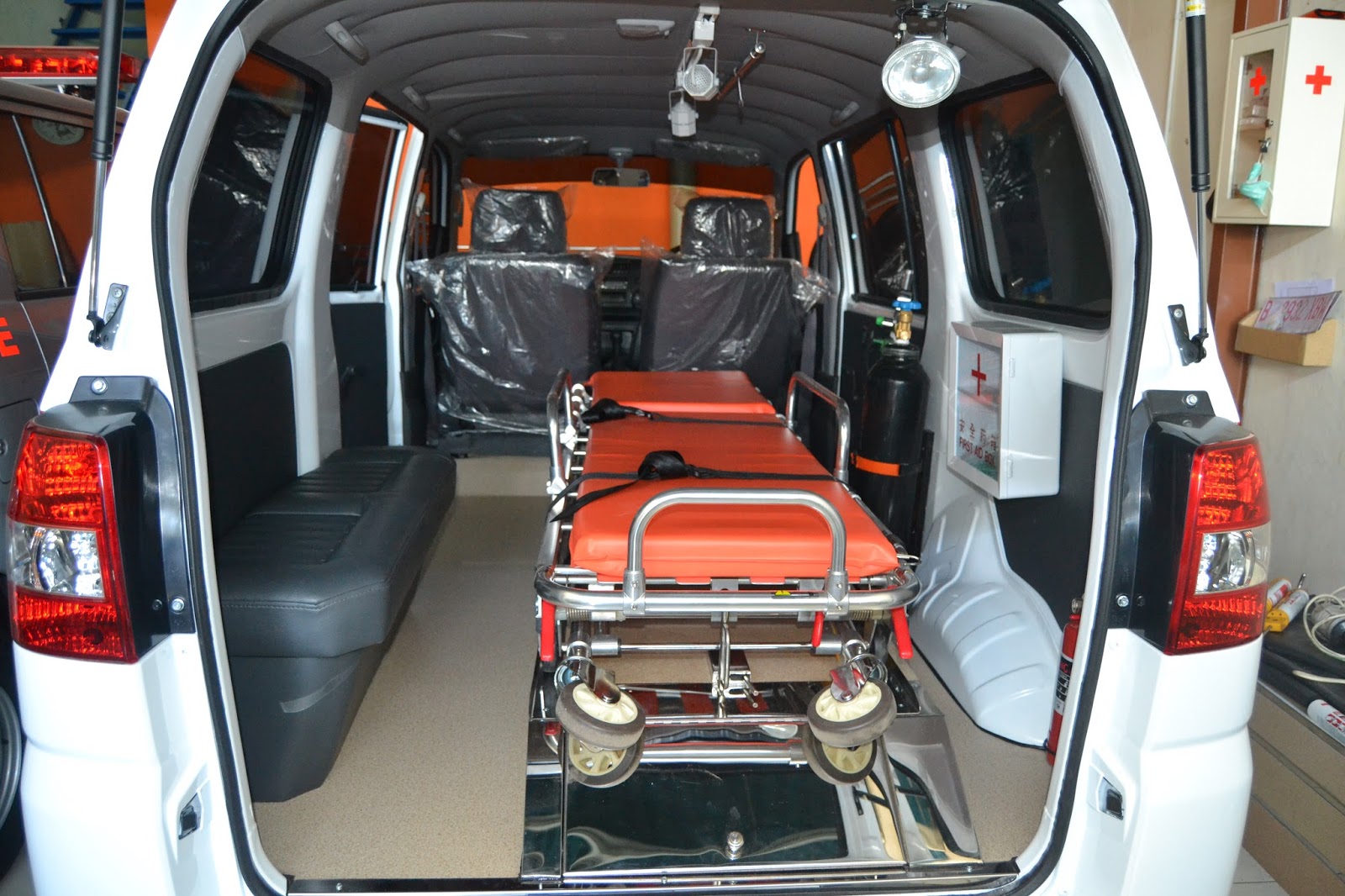 RENTAL AMBULANCE VIP RENTAL NICU AMBULANCE TRANSPORT SEWA MOBIL