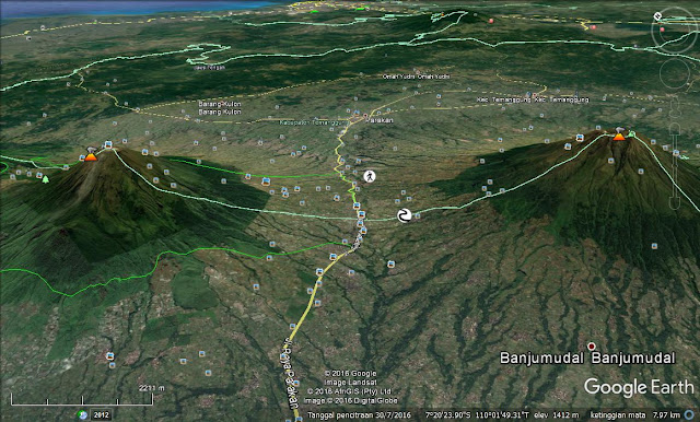 Screen capture Pelana Kledung di Google Earth. Screen capture Pelana Kledung di Google Earth.