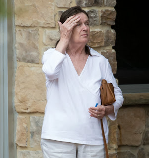 RETRO KIMMER'S BLOG: MARINA OSWALD STILL BELIEVES LEE ...