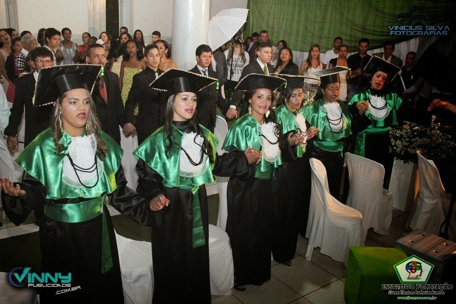 Ituaçu: Técnicos em Enfermagem comemoram recebimento de diplomas Técnicos em Enfermagem