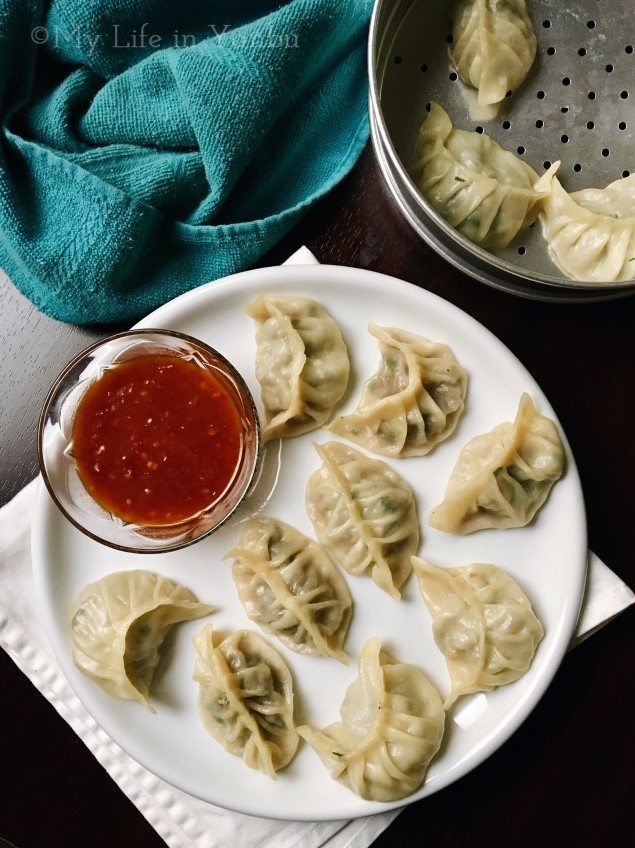 Meat Momos with Sweet Chilli Sauce