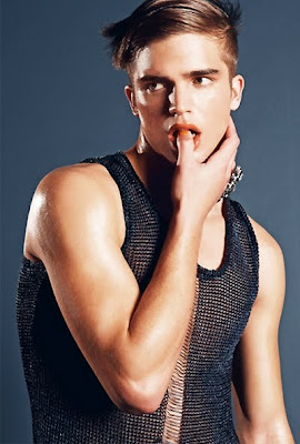 Muscle & More!: River Viiperi