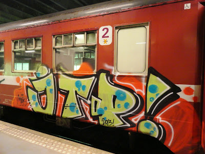 kaos graffiti