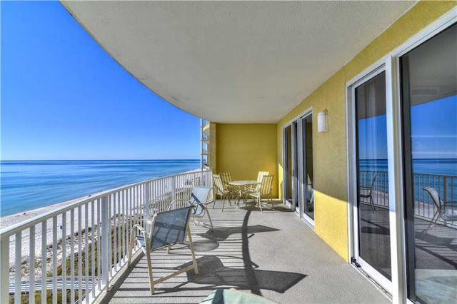 Relaxed and welcoming, Twin Palms Resort by Sterling Resorts is a 21-story Gulf-front resort condominium in Panama City Beach with a 200 foot stretch of gorgeous beaches.