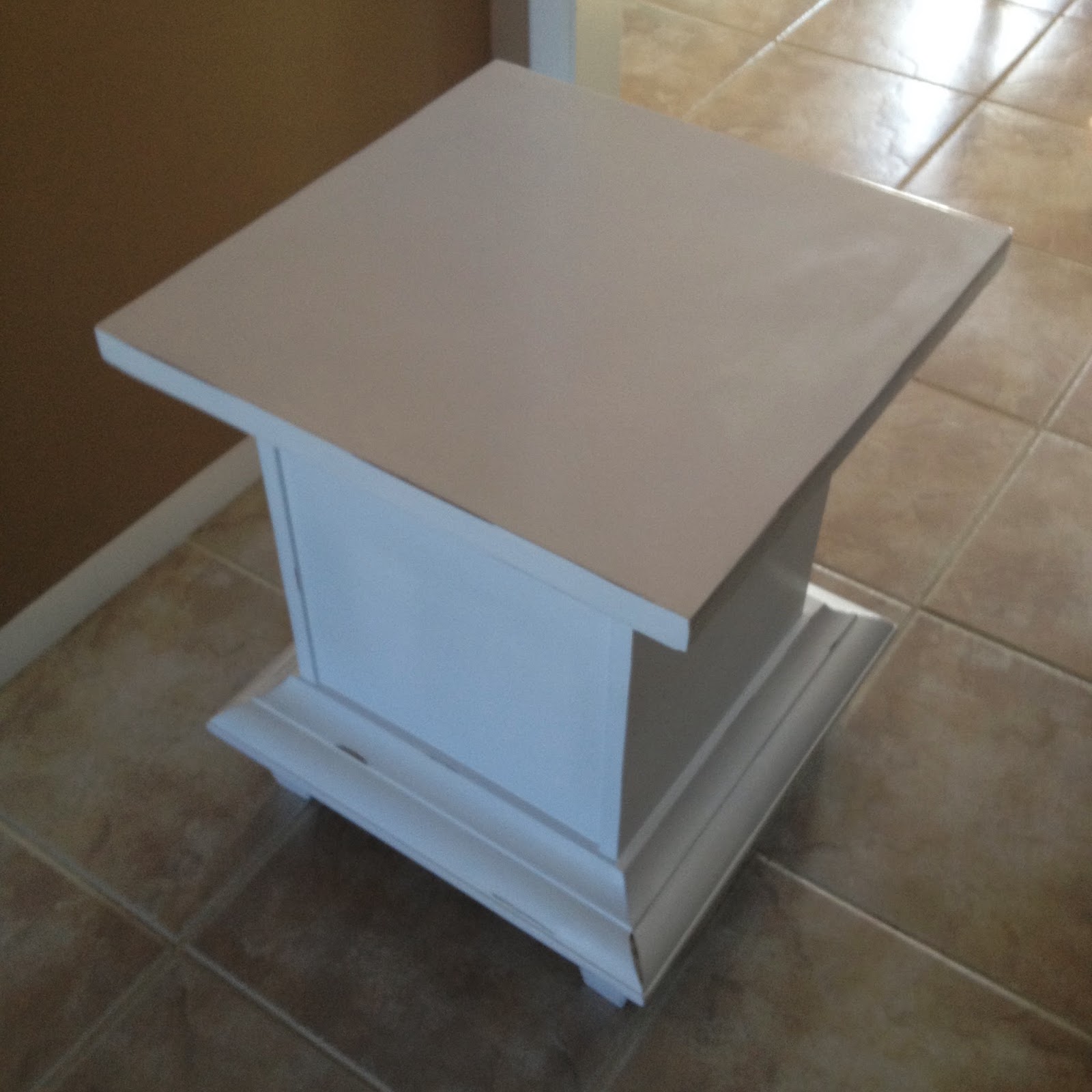 Repurpose, recycle, reuse, redo, makeover, DIY Side table redo
