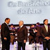 ACM Neto contraria Temer e aplaude Moro de pé durante premiação