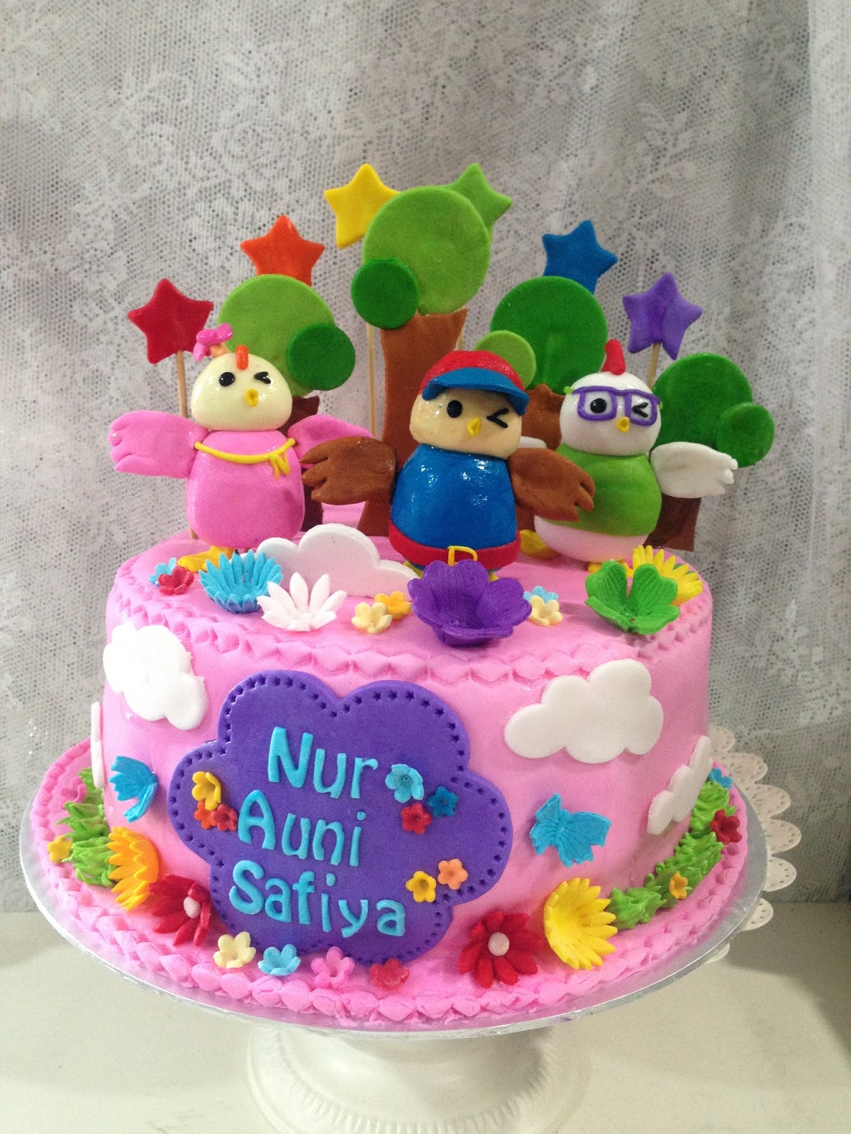 ninie cakes house: Didi & Friends Fondant Birthday Cake