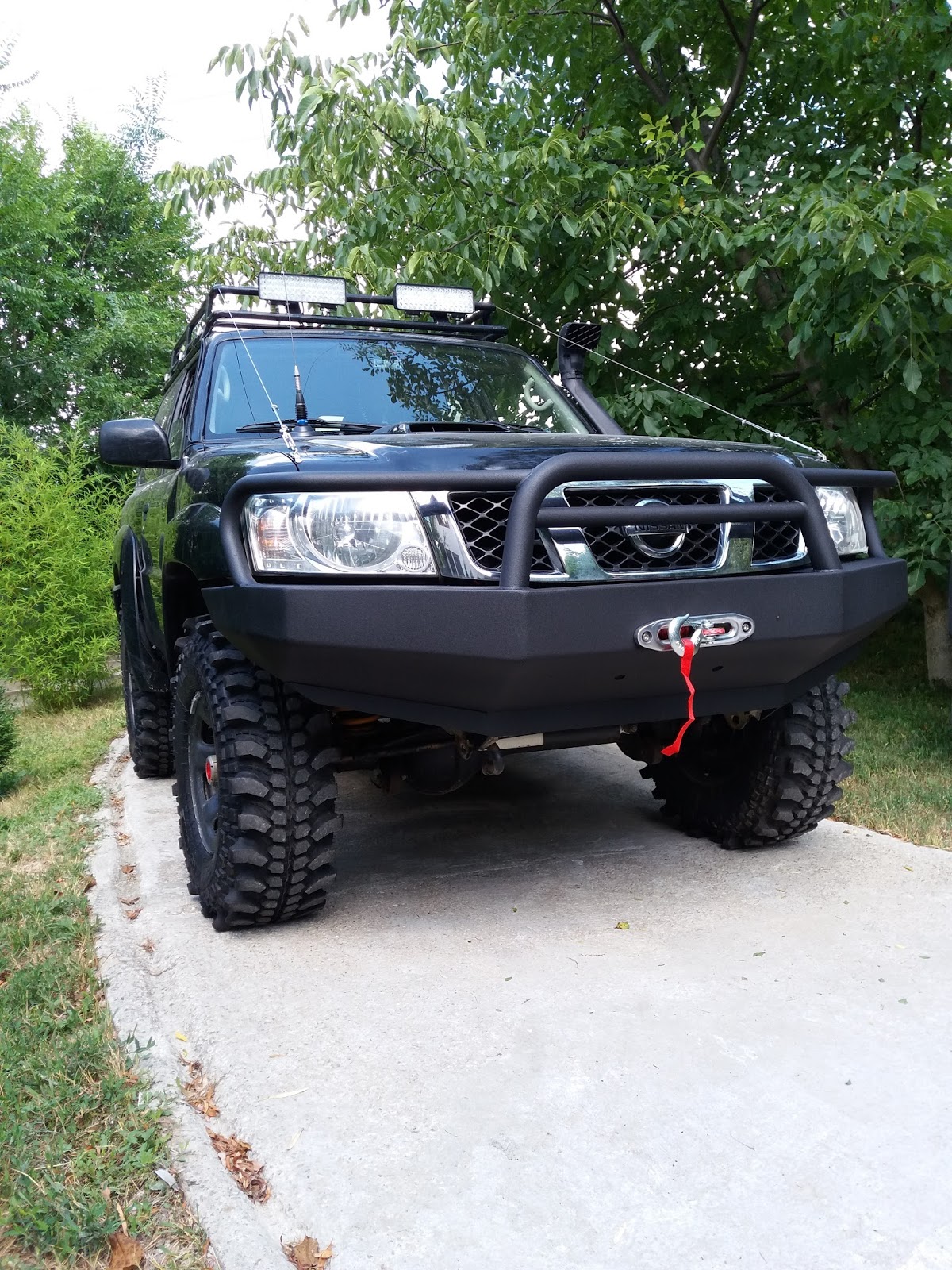 modificari4x4 Nissan patrol y61 front arb style bumper and winch mount