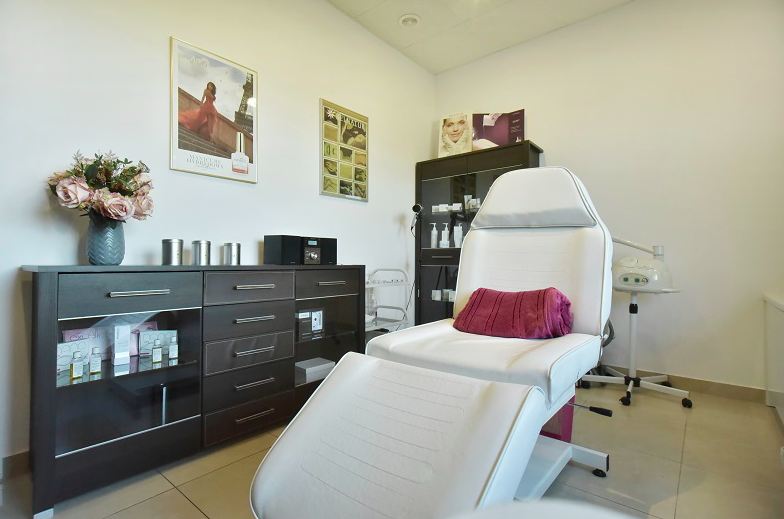 сфера салон красоты павшинская пойма. парикмахерская красногорск павшининскоя 2. стильный интерьер парикмахерской. салон натура. эстетик сочи.