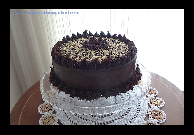 chocolate; bolo; ganache; decorando com ganache de chocolate