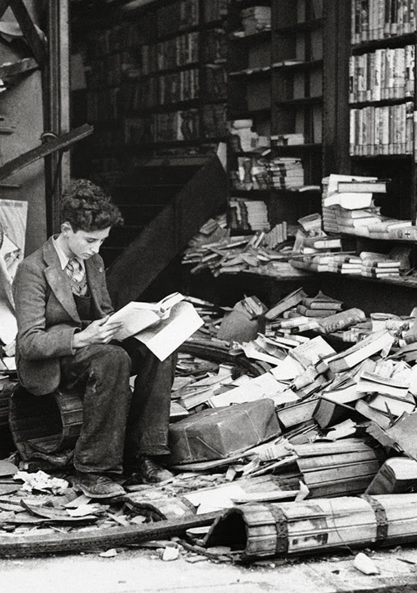 bookstore in London 1940
