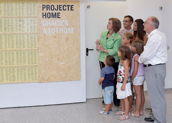 Queen Sofia of Spain inaugurates the new offices of 'Proyecto Hombre' NGO