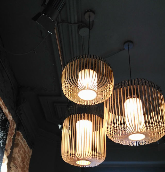 Lámparas con cables vistos