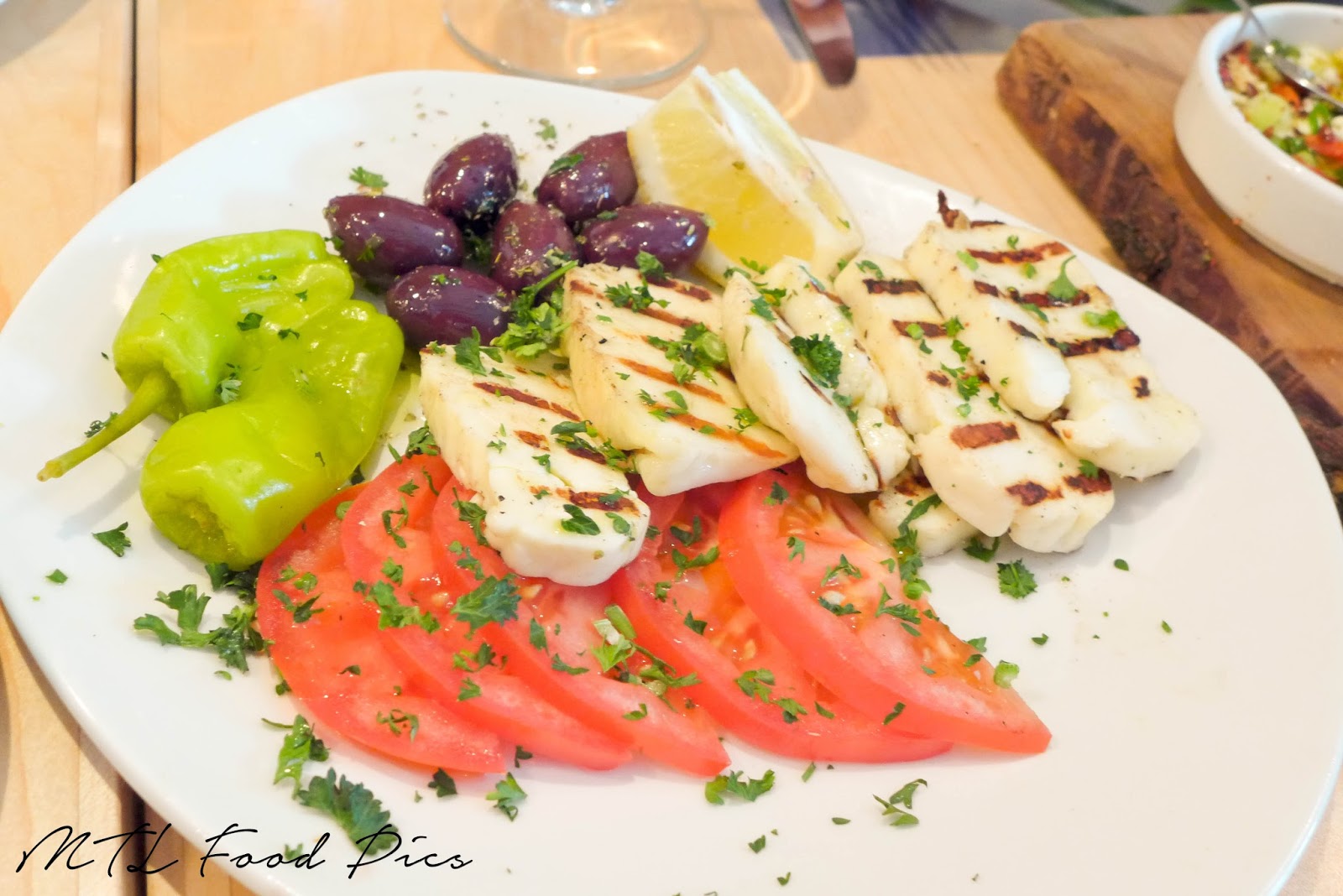 EVOO Greek Kitchen Family Style Food In Little Italy Ottawa evoo-greek-kitchen-family-style-food-in-little-italy-ottawa