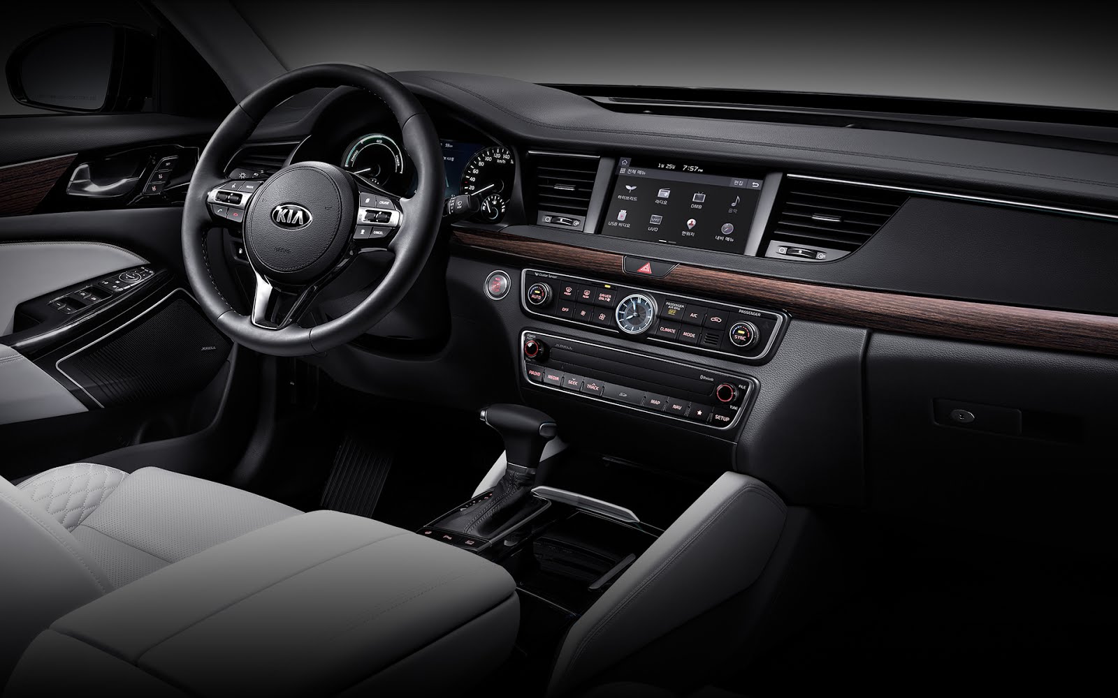 Top 65 of Kia K7 Interior poleppirs