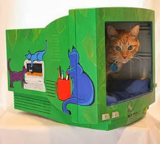 http://www.guiademanualidades.com/recicla-tu-viejo-monitor-para-tu-gato-3493.htm