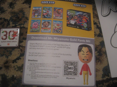 Gold Pants Shigeru Miyamoto Mii Best Buy Nintendo QR code