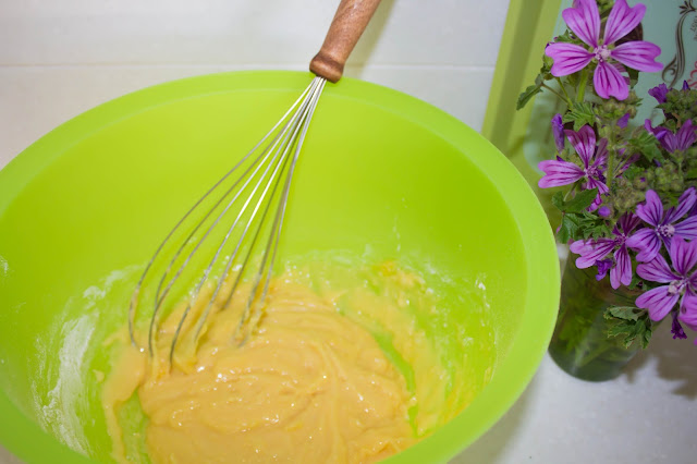 La Préparation Une recette de mini-cannelés très simple pour se régaler ! :)