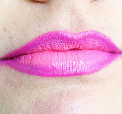 Sunset inspired lipstick using MAC's Heroine lipstick with Viva Glam Nicki | Created by Beauty Blogger Sahily Anais