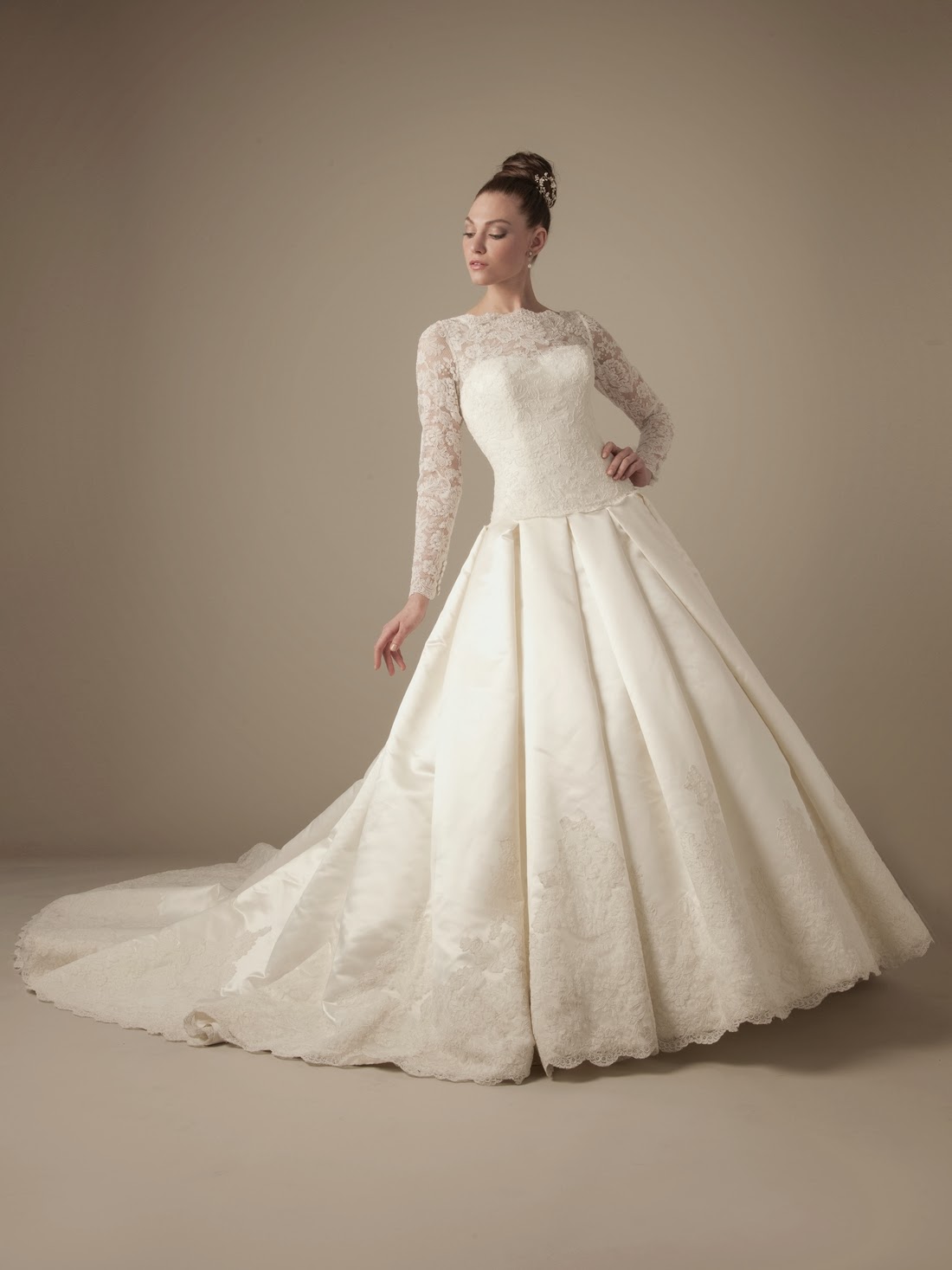 Imágenes de Vestidos de novia con mangas Vestidos Moda 2019 2020