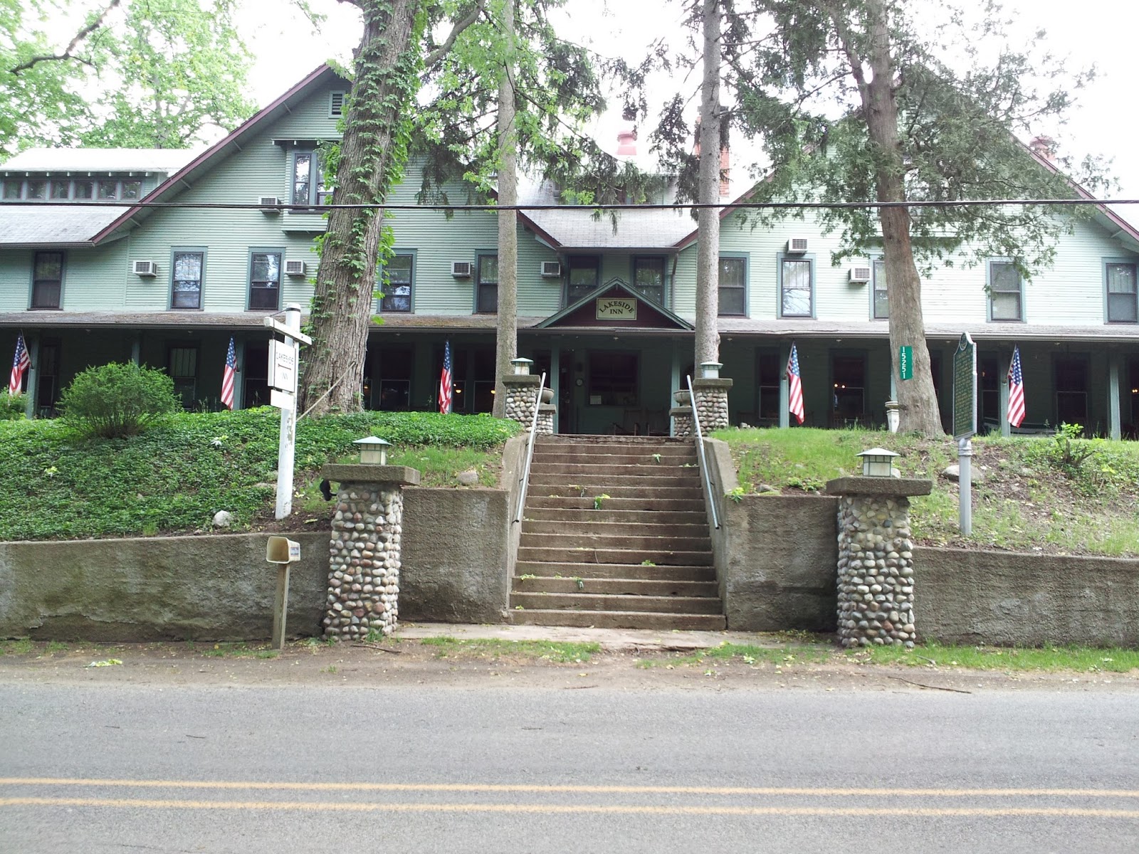 Lakeside Inn Lakeside Inn