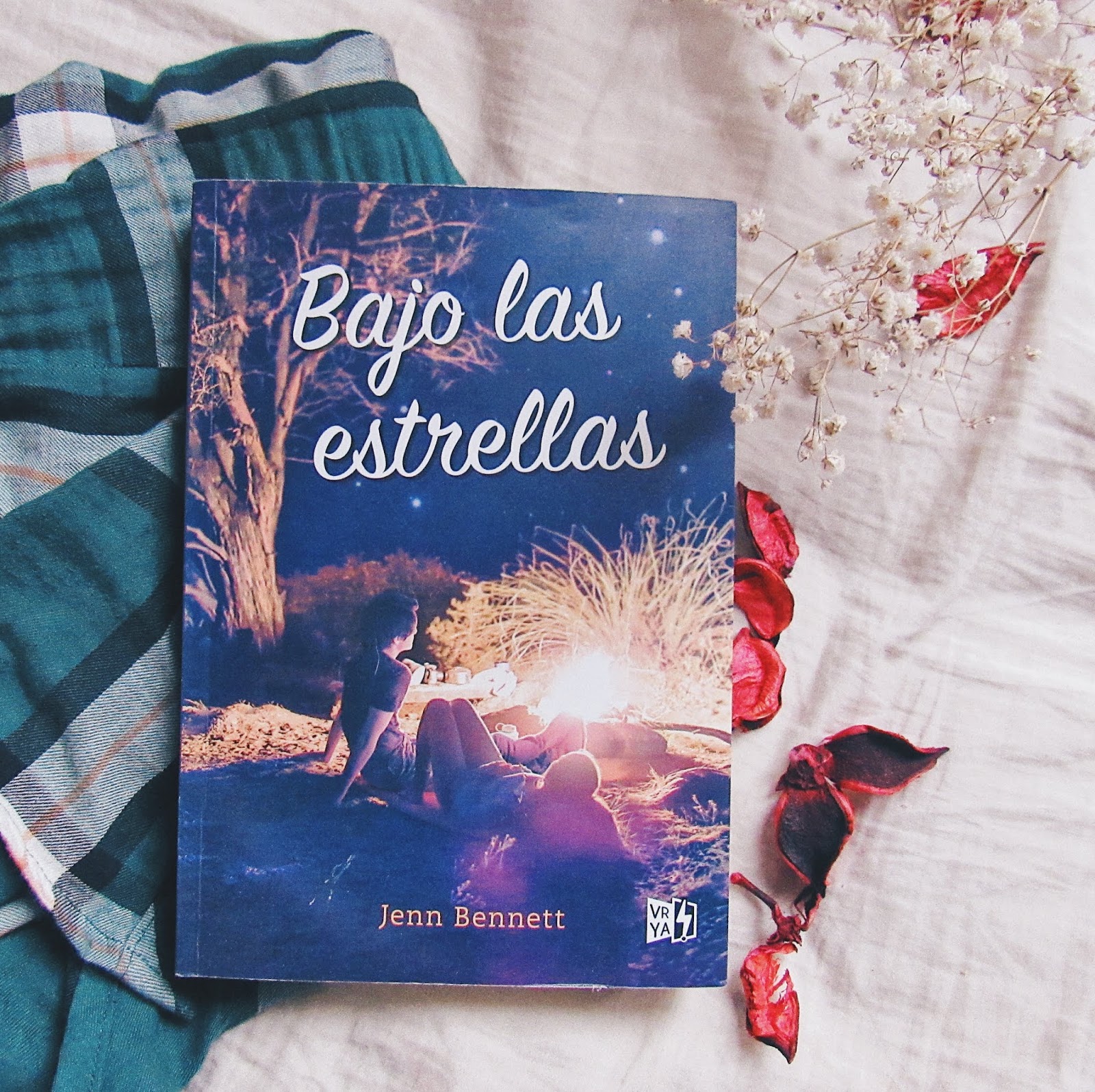 [Reseña] Bajo las estrellas Libros y