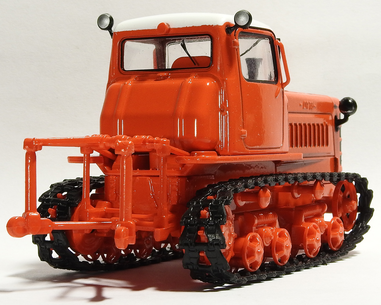 трактор беларусь 80х игрушки. тракторы история люди машины мтз 50 2. трактор 3 ашет коллекция. журнал история люди машины. тракторы люди машины.