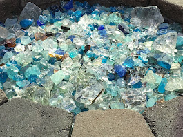 Assorted tumbled glass for flower beds